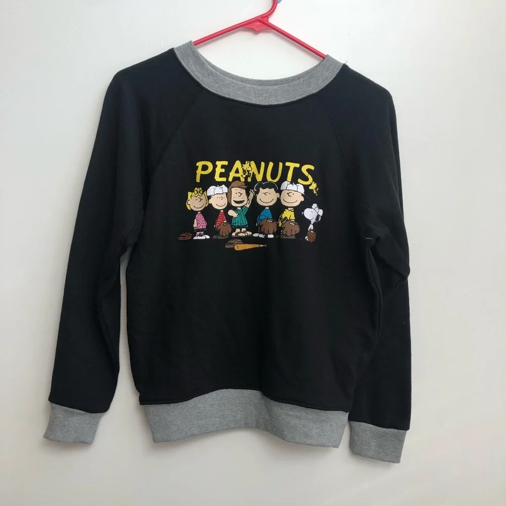 Peanuts M pull over sweatshirt NWT - Picture 1 of 4